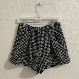 L’Agence Knit Houndstooth Paperbag Mini Shorts Size 0